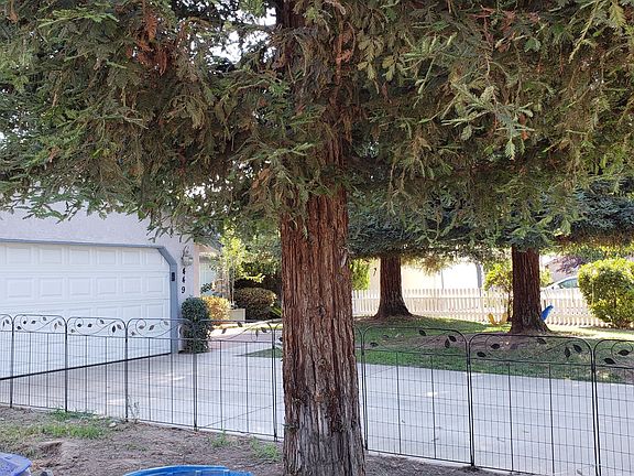 3rd image of 449 Teddy St