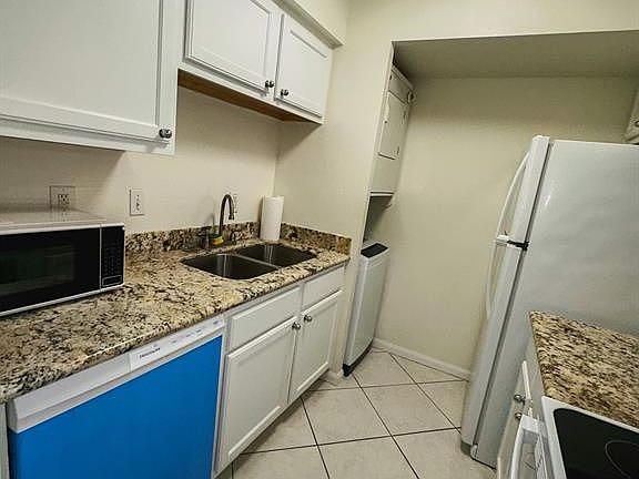 4th image of 6410 Del Monte Dr APT 110