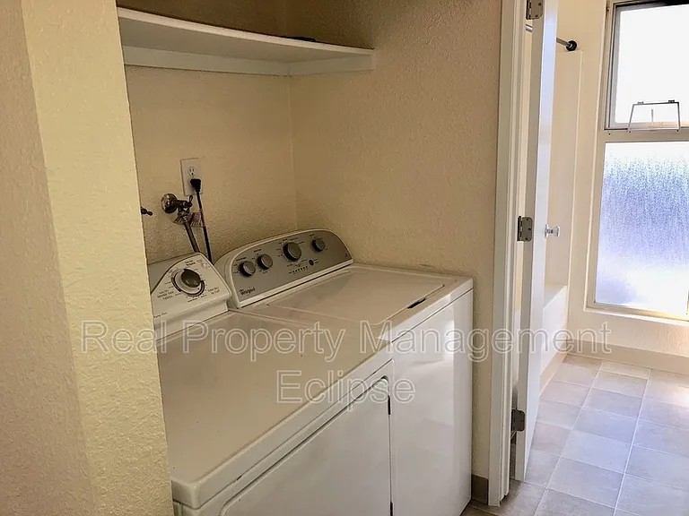 902 28th St NE #902 — Photo 6