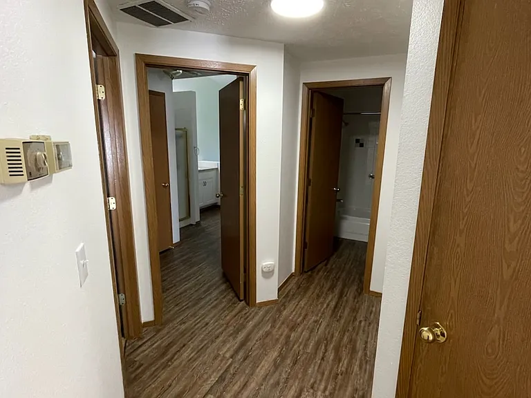 618 E Cozza Dr — Photo 17