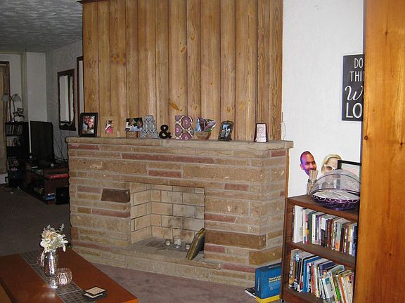 5th image of 261 Ashland Ave
