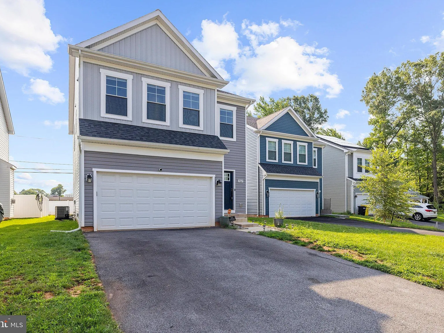 5 bed, 3.5 bath, 2367 sqft, $3,800 — Photo 4