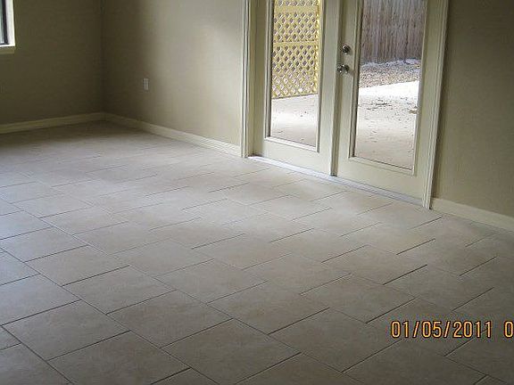 4th image of 1519 Bordeaux Dr