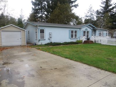 585 N Ave Se, Bandon, OR, 97411