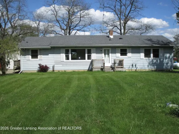 3097 Section Rd, Nashville, MI 49073