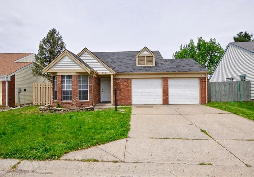 1st image of 3742 Riverwood Dr