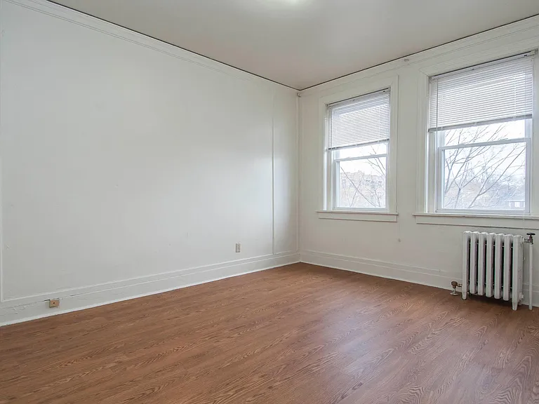 5646 Hobart St #4 — Photo 8