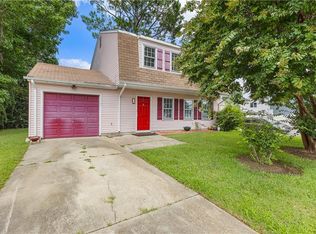 13 Royston Dr, Hampton, VA 23669