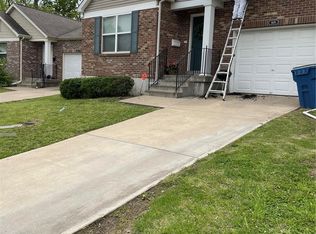 1629 Glenechort Dr, Saint Louis, MO 63133