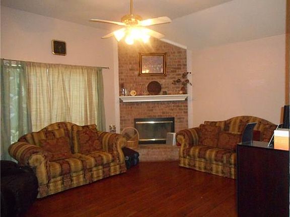 3rd image of 1554 Sunny Meadow Dr