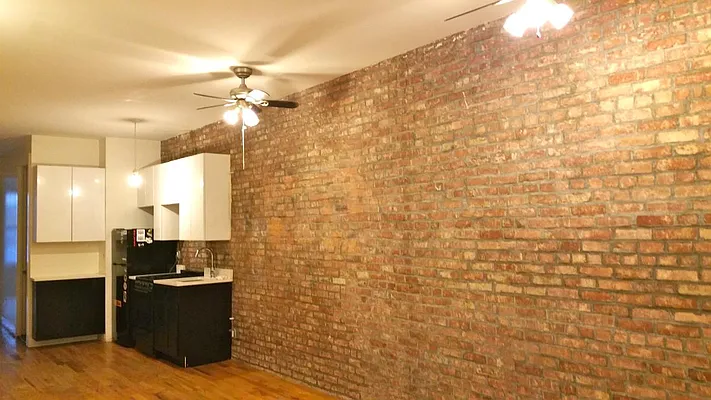 Rented by Pinn Realty | media 2