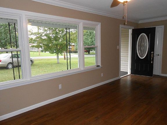 Living Room - Hardwood floor