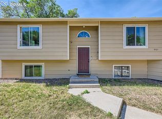 2527 E San Rafael St, Colorado Springs, CO 80909