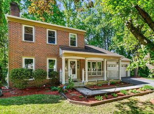 2205 Blue Valley Dr, Silver Spring, MD 20904