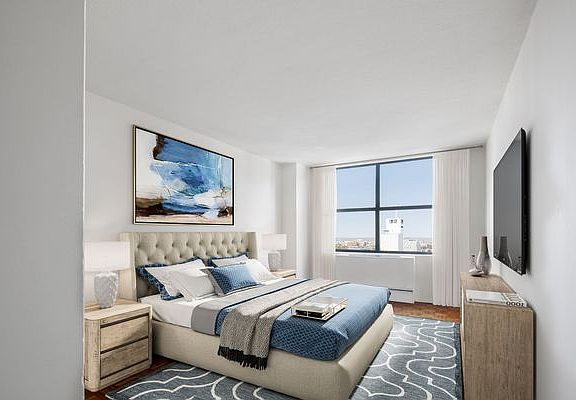 5th image of 211 W 56th St #D5