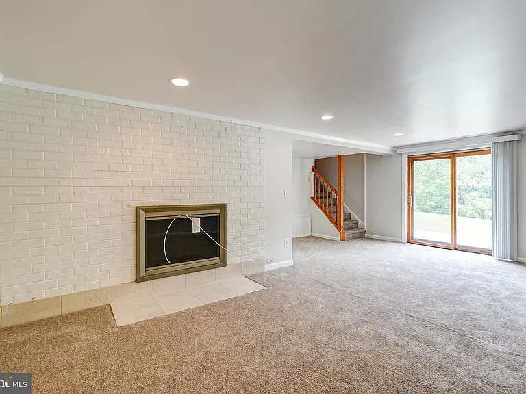 2708 Shanandale Dr — Photo 31
