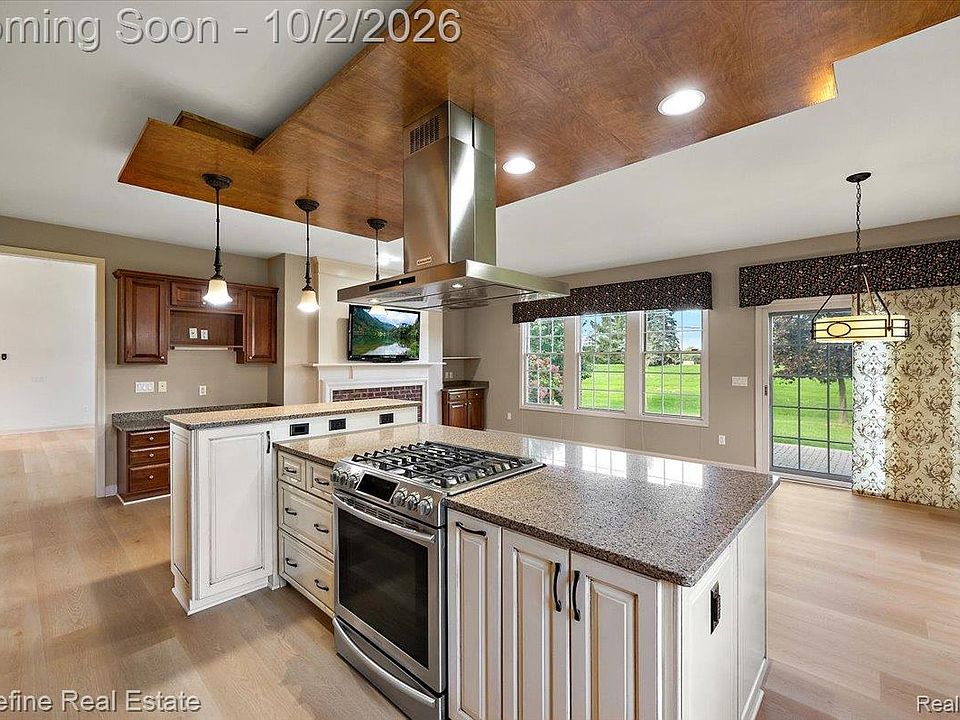 51328 Plymouth Valley Dr, photo 21