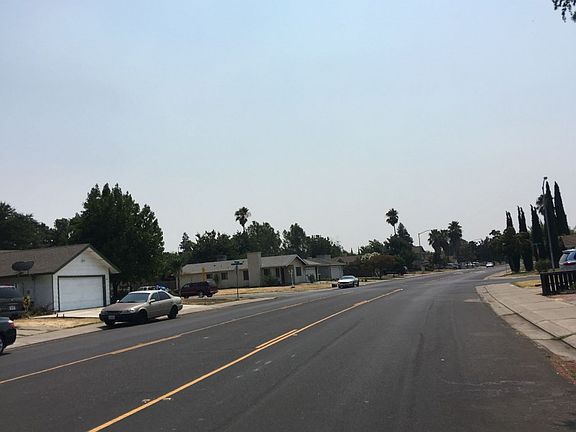 5th image of 7604 Lorraine Ave