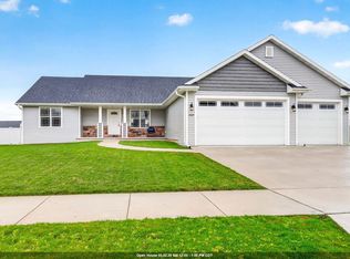 3309 E Aquamarine Ave, Appleton, WI 54913