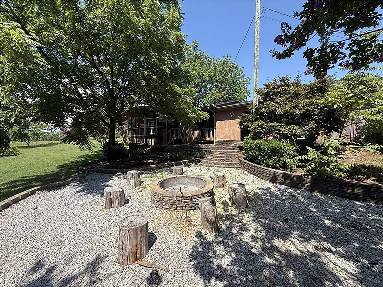 238 Brock Rd — Photo 5