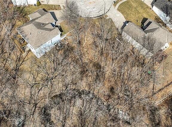 4th image of 10901 N Oxford Ave