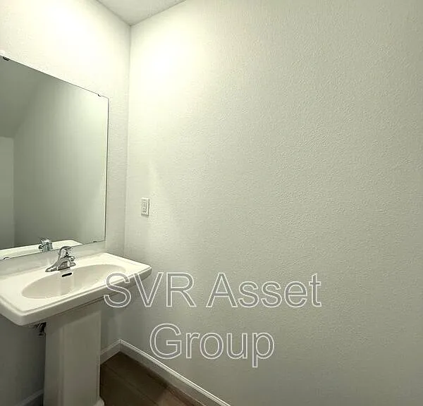 3528 Mildred Way — Photo 14