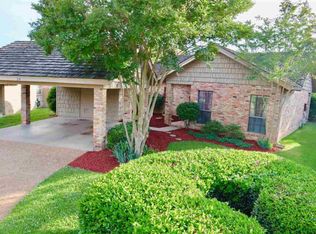 24 Club Oaks Cir, Pearl, MS 39208