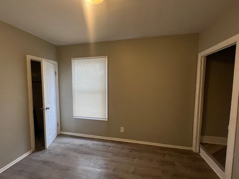 7202 S Marshfield Ave — Photo 25