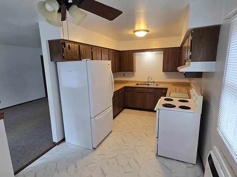 1062 Perry St #4 — Photo 3