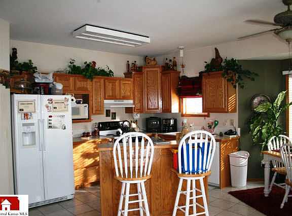 2nd image of 1425 Chelle Ct