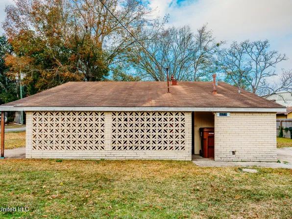 11205 Gorenflo Rd, Diberville, MS 39540