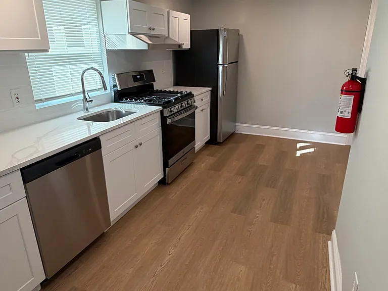 238 Highland Ave #2 — Photo 7