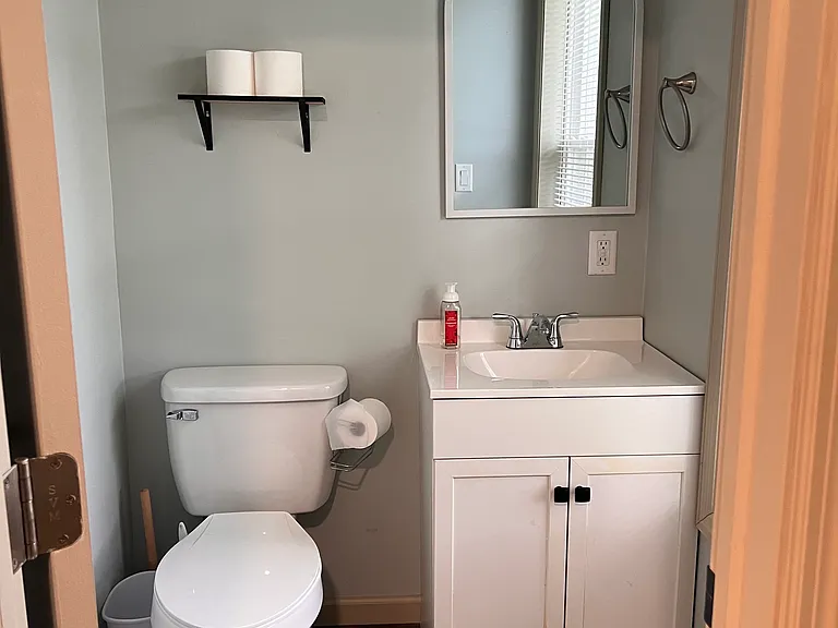 15 Derby Ln — Photo 8