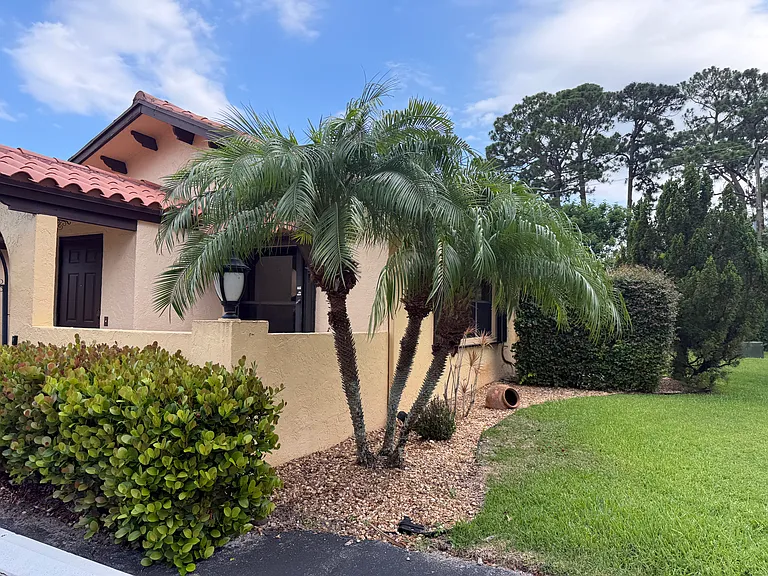 5248 Bolero Cir — Photo 11