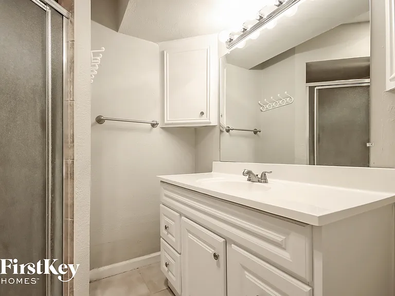 5603 Sheraton Oaks Dr — Photo 13