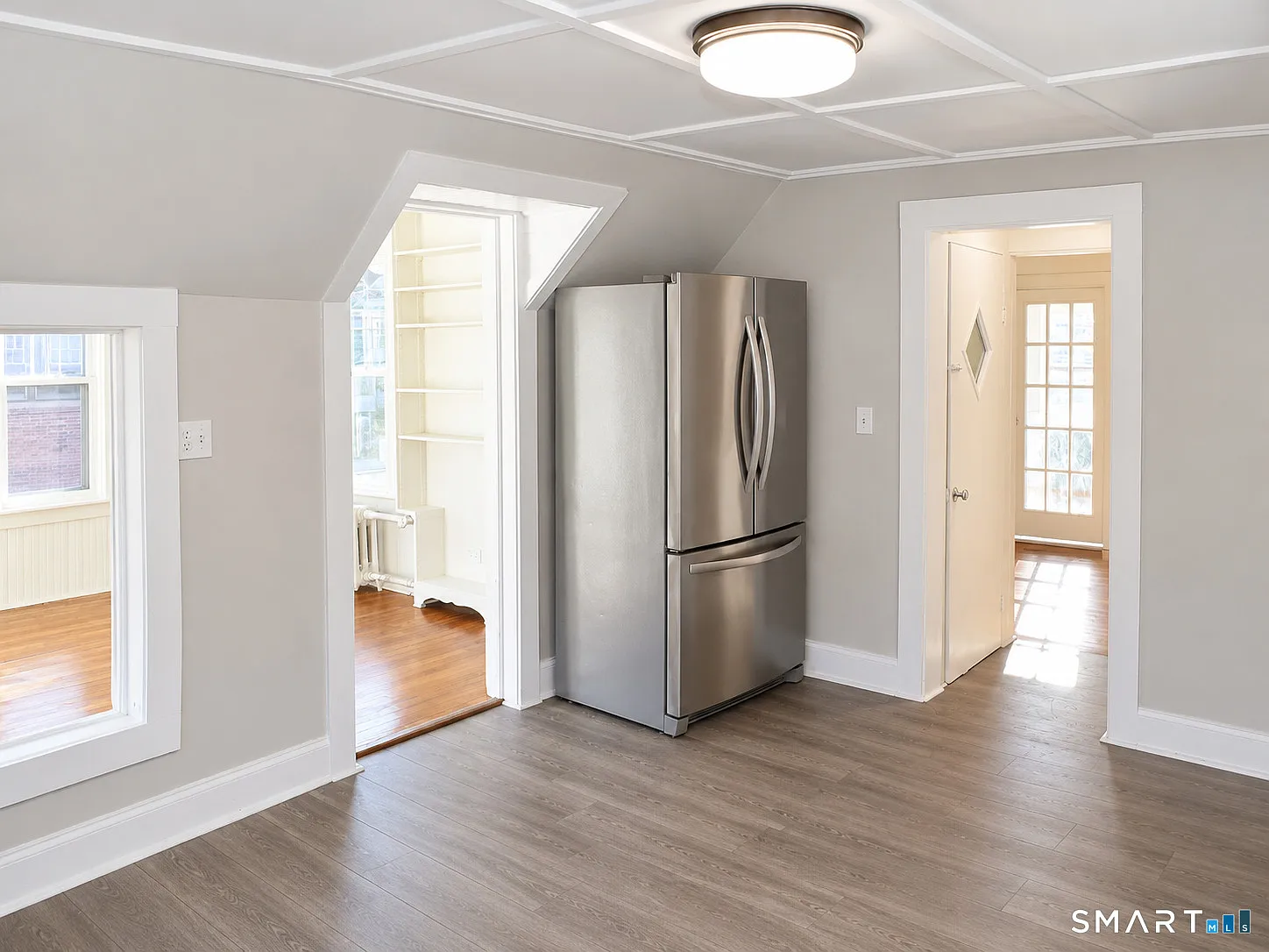 3 bed, 1.0 bath, 1100 sqft, $1,700 — Photo 4