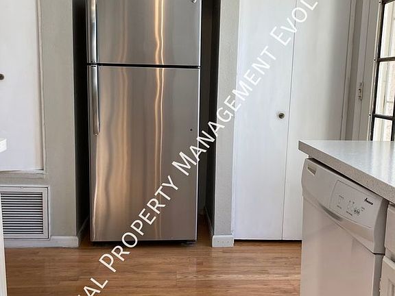 5th image of 4901 E Kelton Ln Unit 1089
