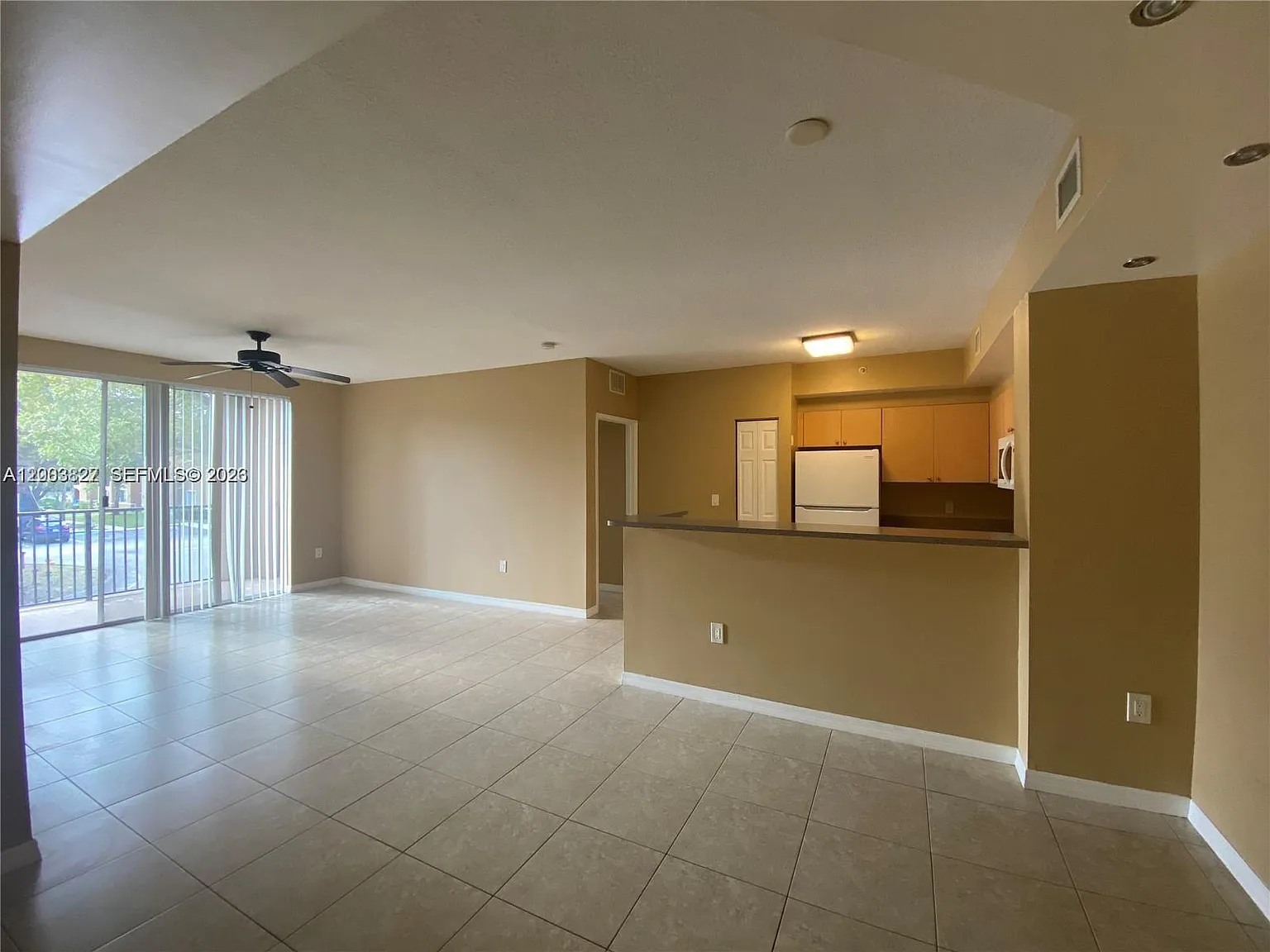 El-Ad Nob Hill Condo — Photo 4