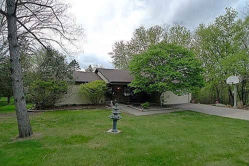 1st image of 654 Quant Ave N