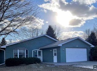 1113 Williams Ave, Mitchell, SD 57301