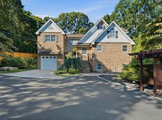 24 Sylvan Lane, Miller Place, NY 11764
