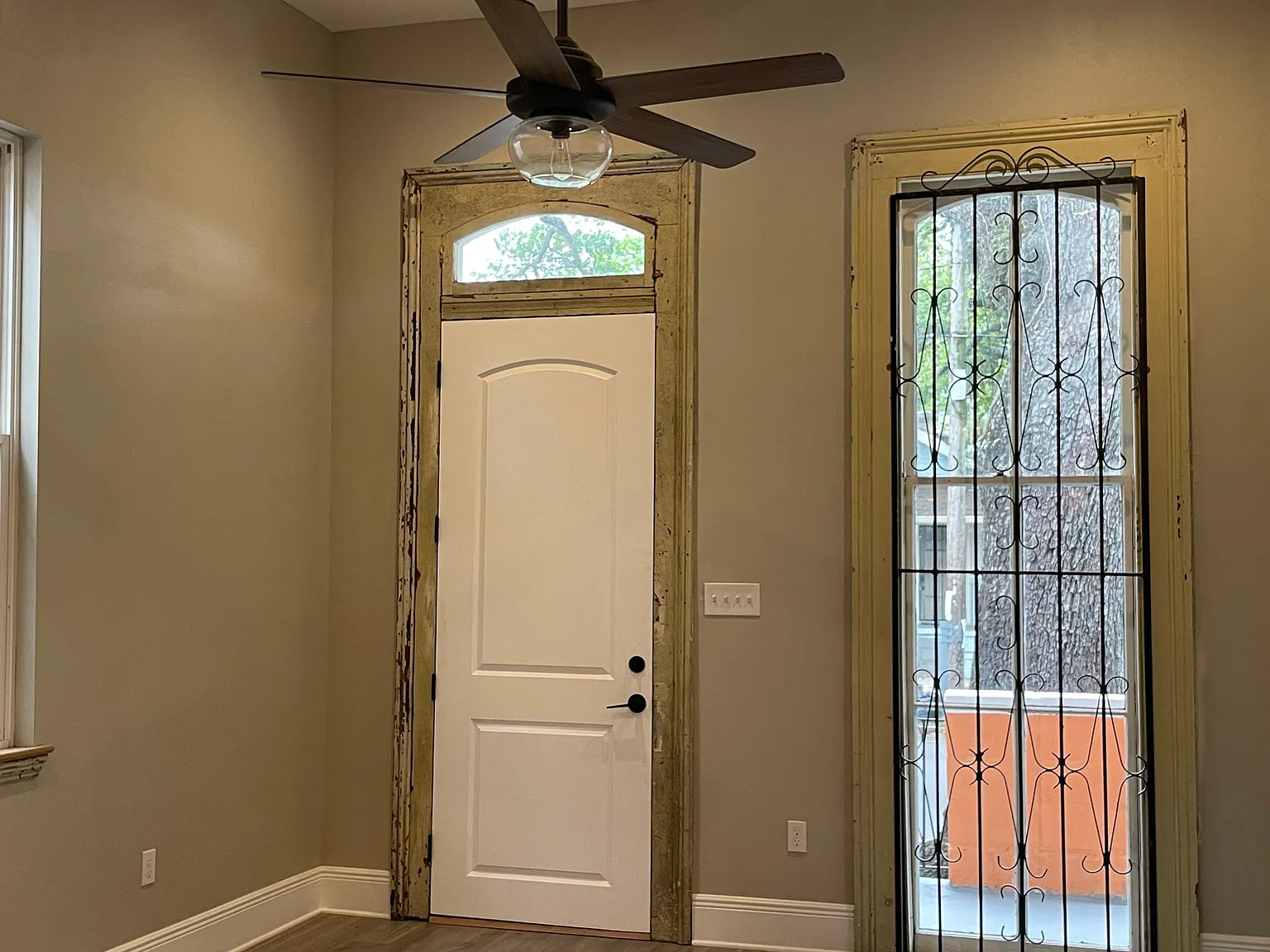 3 bed, 1500 sqft, $2,100 — Photo 3