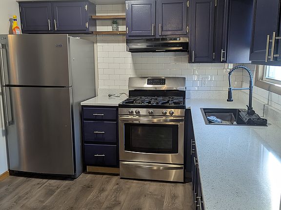4th image of 1610 E 36th Ave