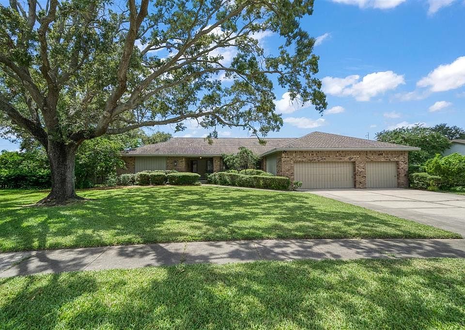 1st image of 1937 Cove Ln