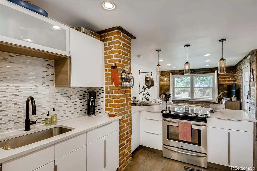 3 bed, 1802 sqft, $3,650 — Photo 4