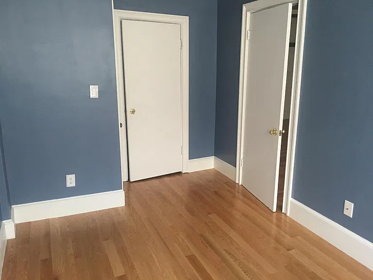 136 Broadway #3 — Photo 15