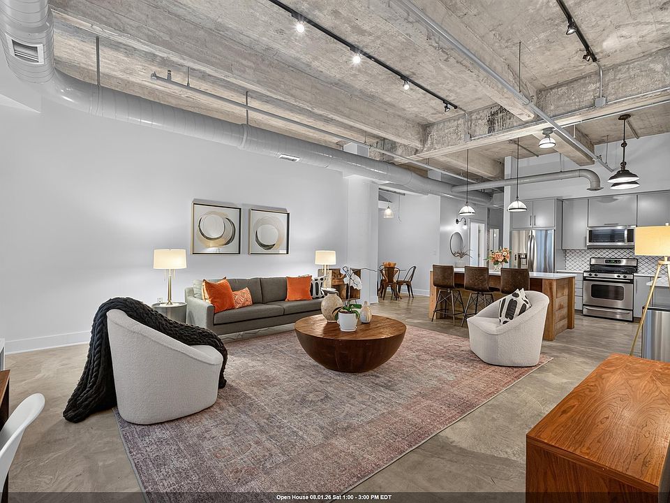 1st image of 140 Bay St APT 3D