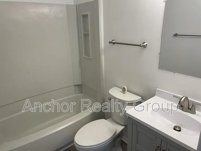 1009 Autumn Woods Ln #111 — Photo 8