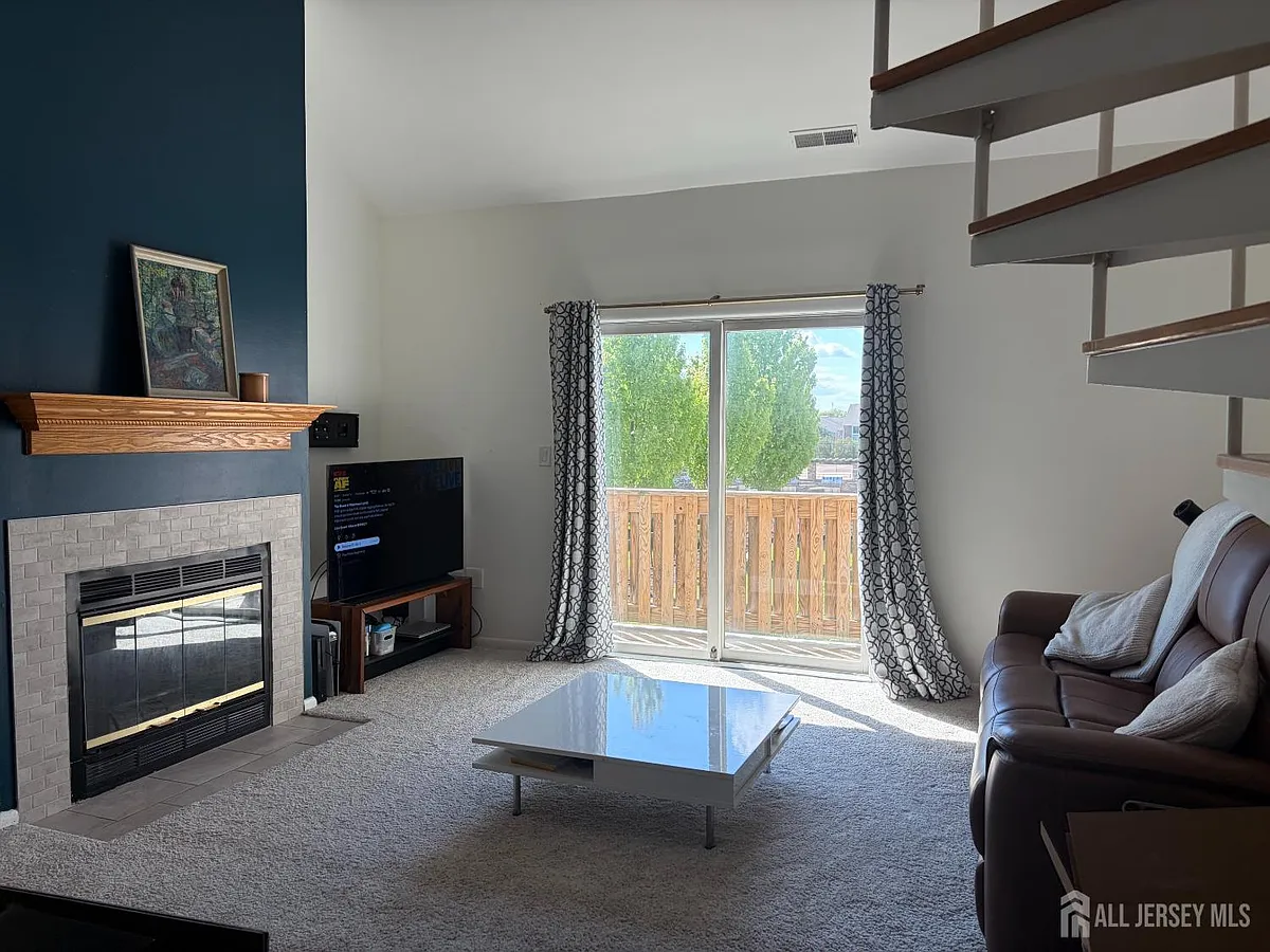 Building Photo - 5104 Ravens Crest Dr