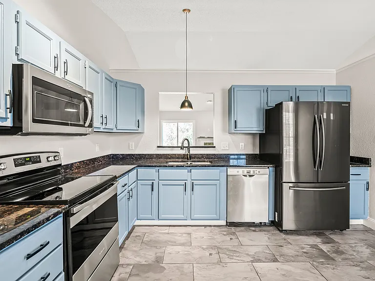 438 E Pine Ridge Dr — Photo 8